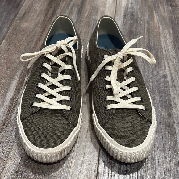 SeaVees Olive Green Darby Slub Sneakers size 8 - Picture 1 of 8
